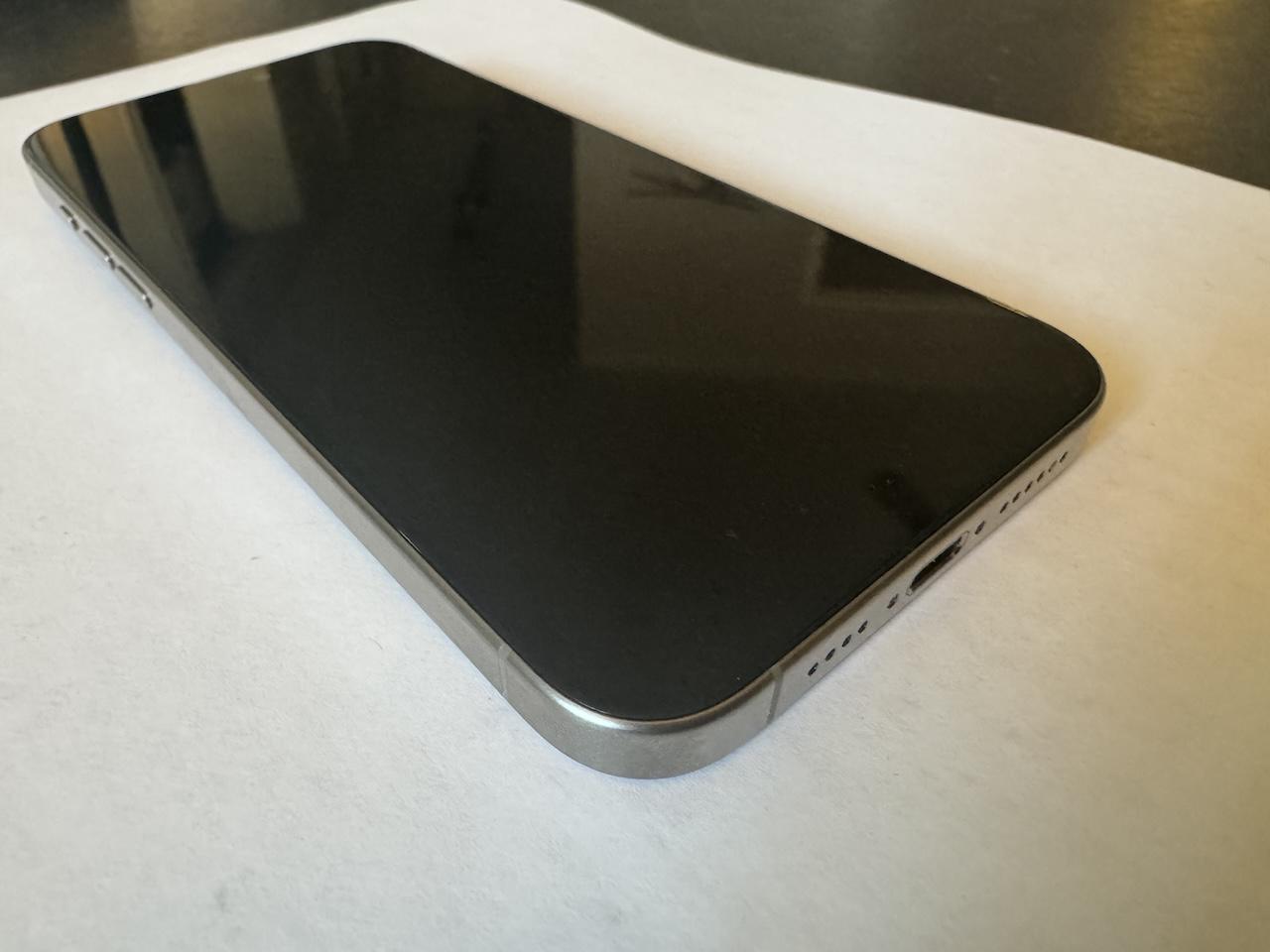 Apple iPhone 15 Pro Max, color Natural