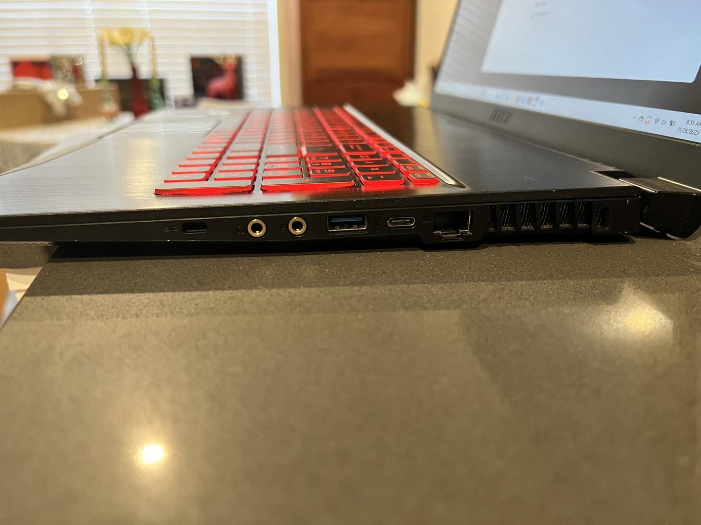 MSI Laptop, color