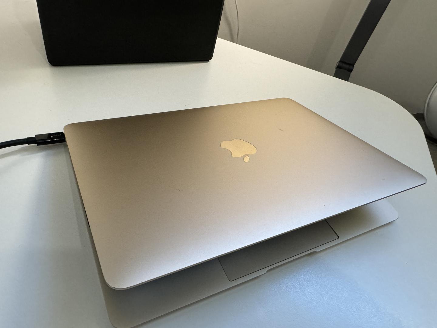 MacBook (Retina, 12-inch, 2016) ゴールド Apple 12-inch MacBook review (2016) | Macworld