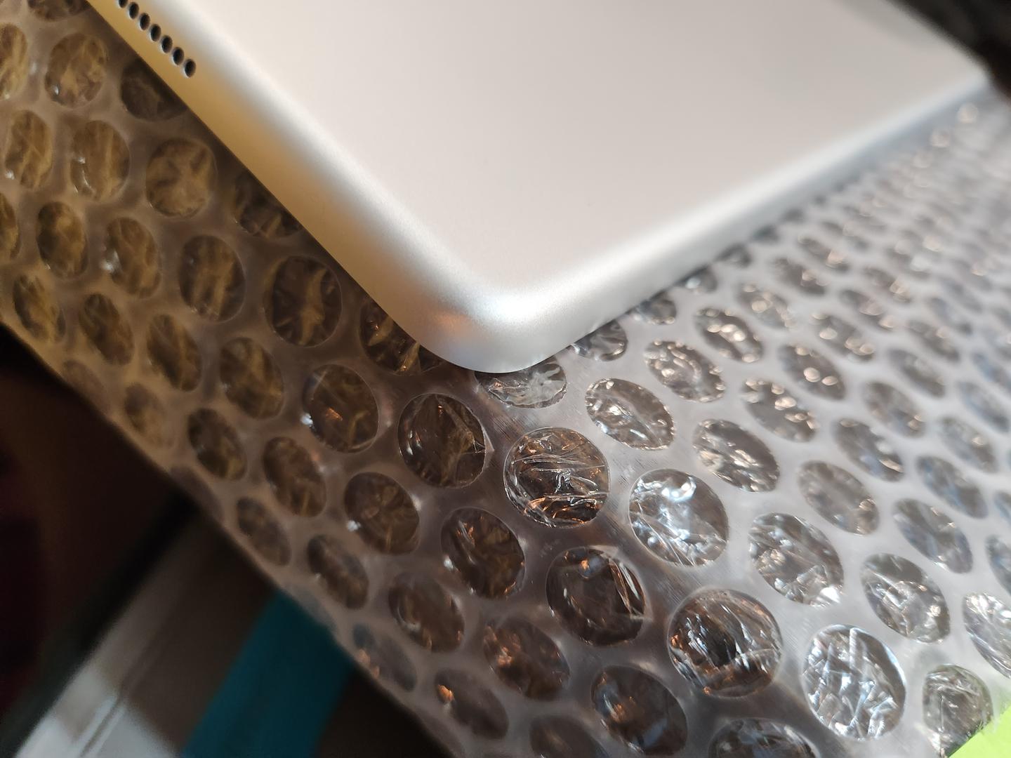 Apple iPad 8th Gen, color Silver