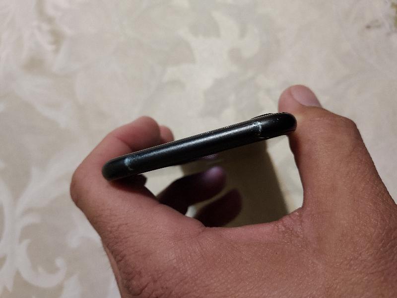 Apple iPhone SE 2nd Gen 2020, color Black