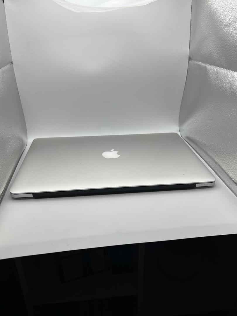 Apple MacBook Pro シルバー Retina Early 2015 Apple MacBook Pro Retina, 13-inch, Early 2015, 2.7 GHz i5, 128GB
