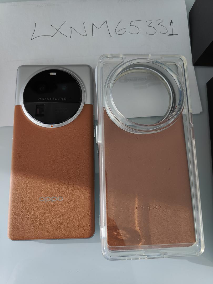 Oppo Find X6 Pro, color Brown