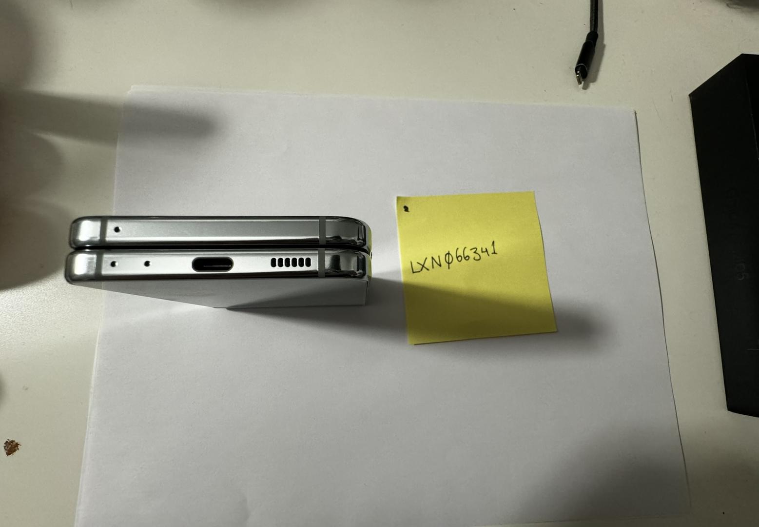 Samsung Galaxy Z Flip5, color Mint