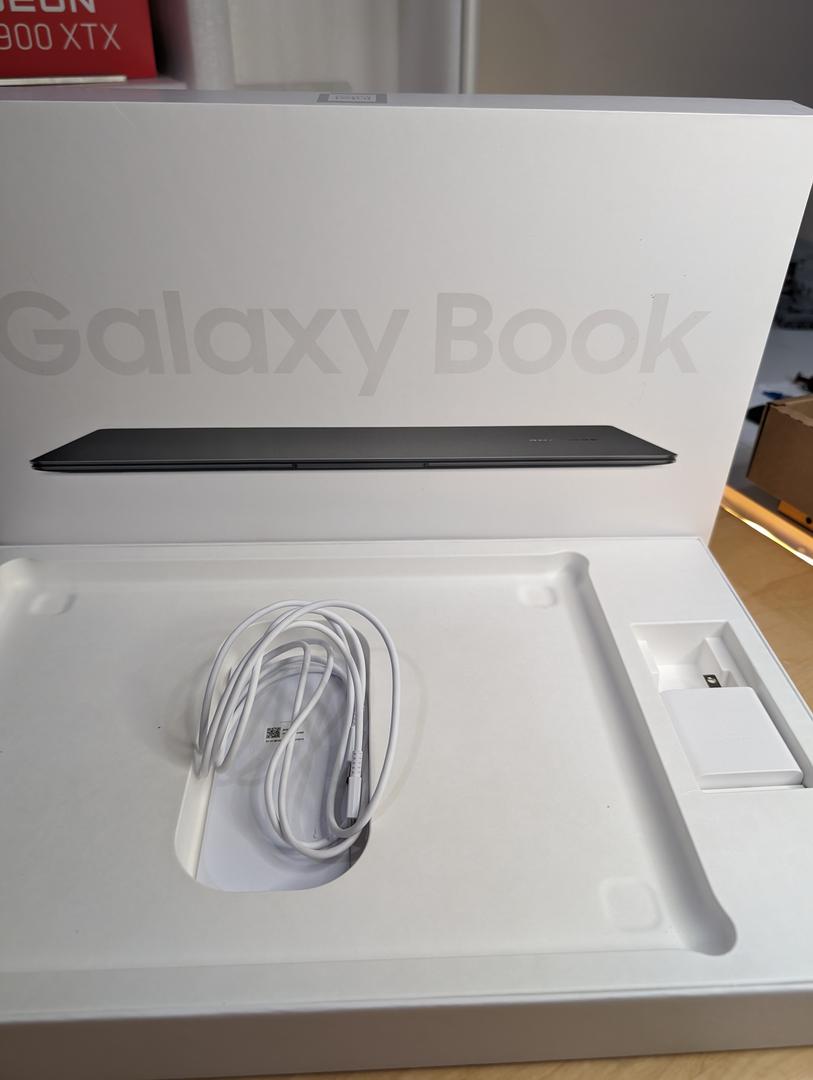 Samsung Galaxy Book3 Pro, color Graphite
