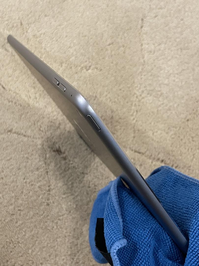 Apple iPad Mini 4, color Silver