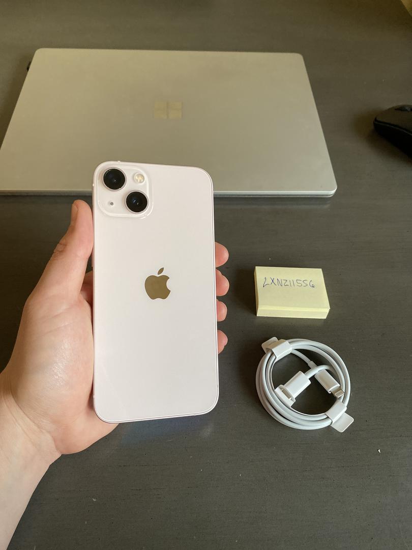 Apple iPhone 13, color Pink