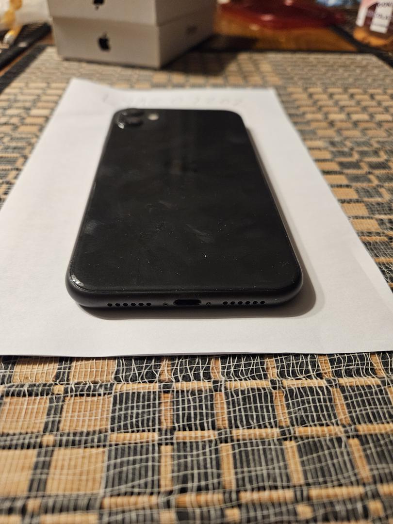 Apple iPhone 11, color Black