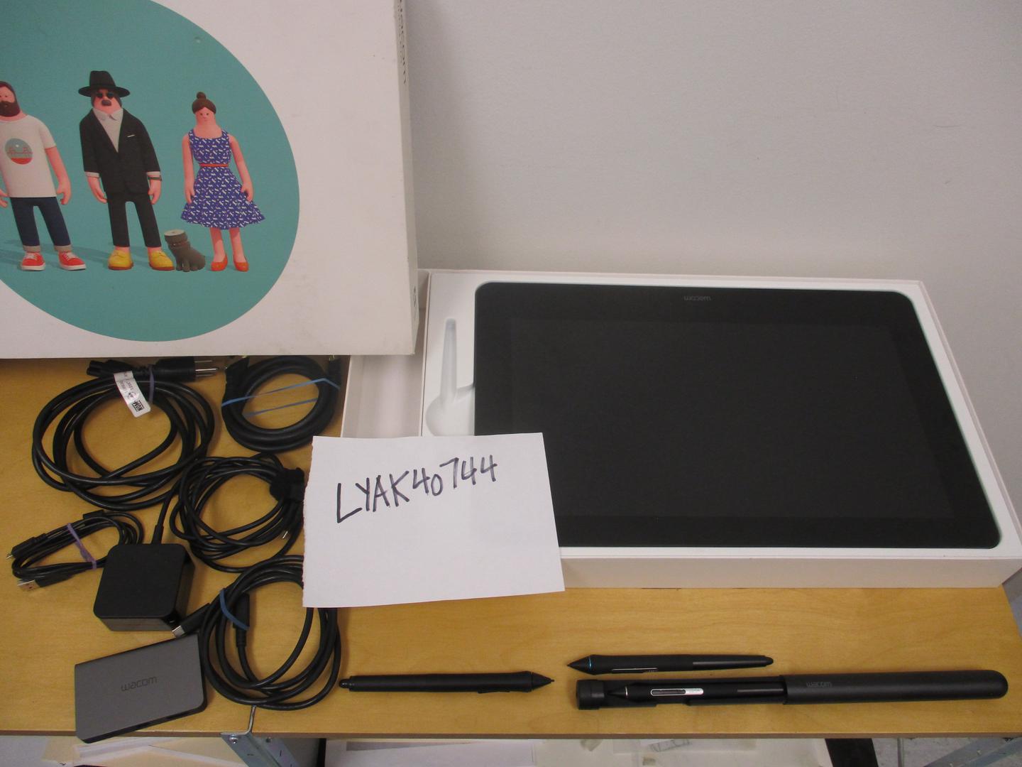 Wacom Cintiq 16, color