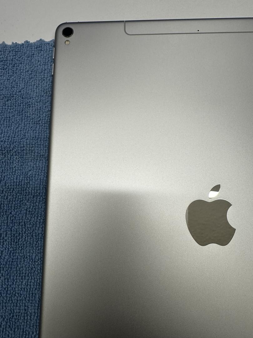 Apple iPad Pro 12.9" 2nd Gen 2017, color Silver