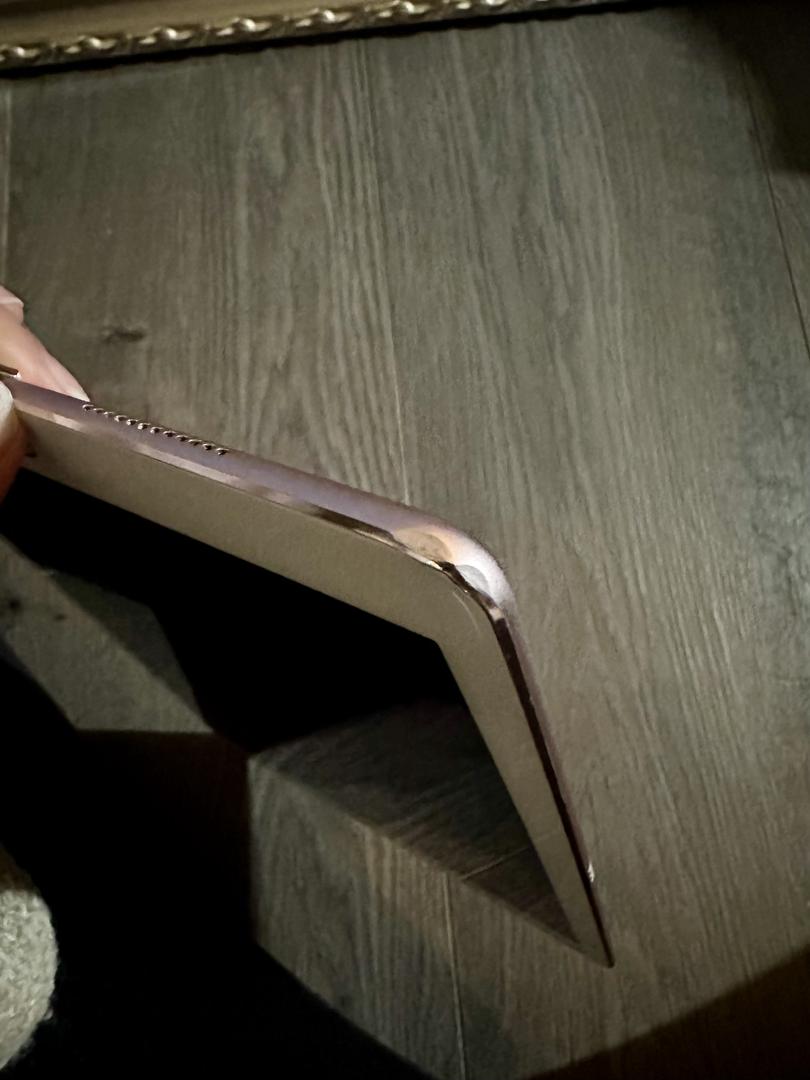 Apple iPad Pro 9.7", color Rose Gold