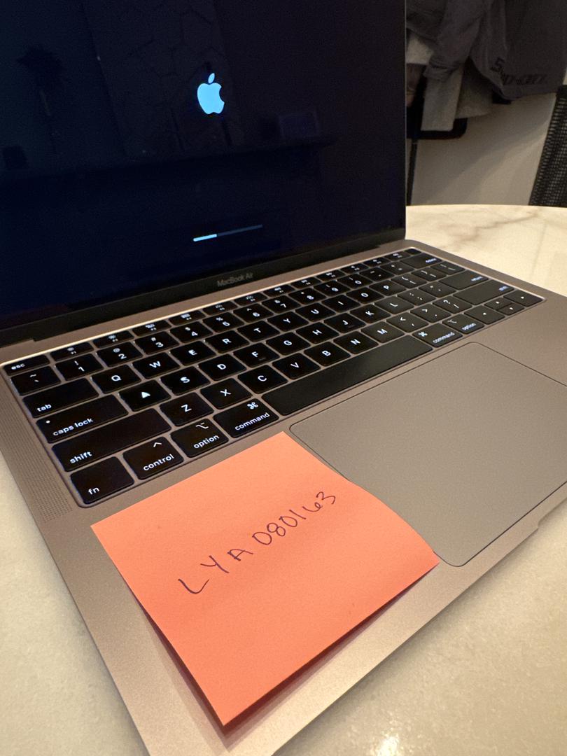 MacBook Air 2018 - 13", color Silver