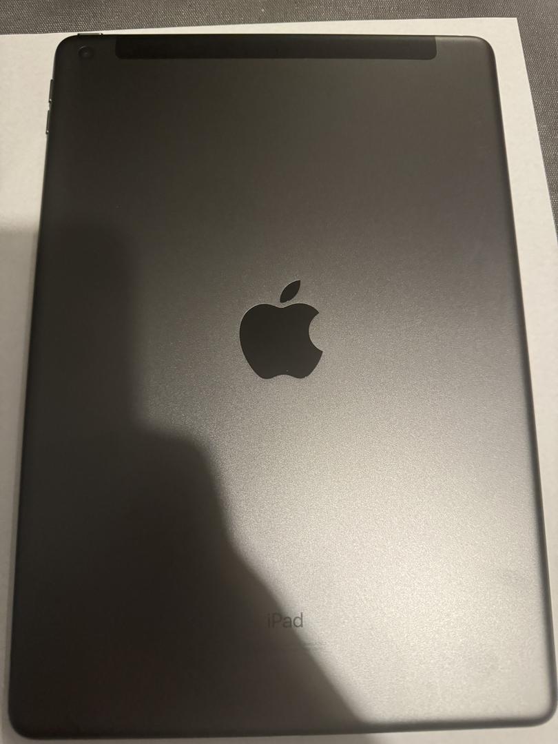 Apple iPad 9th Gen, color Gray