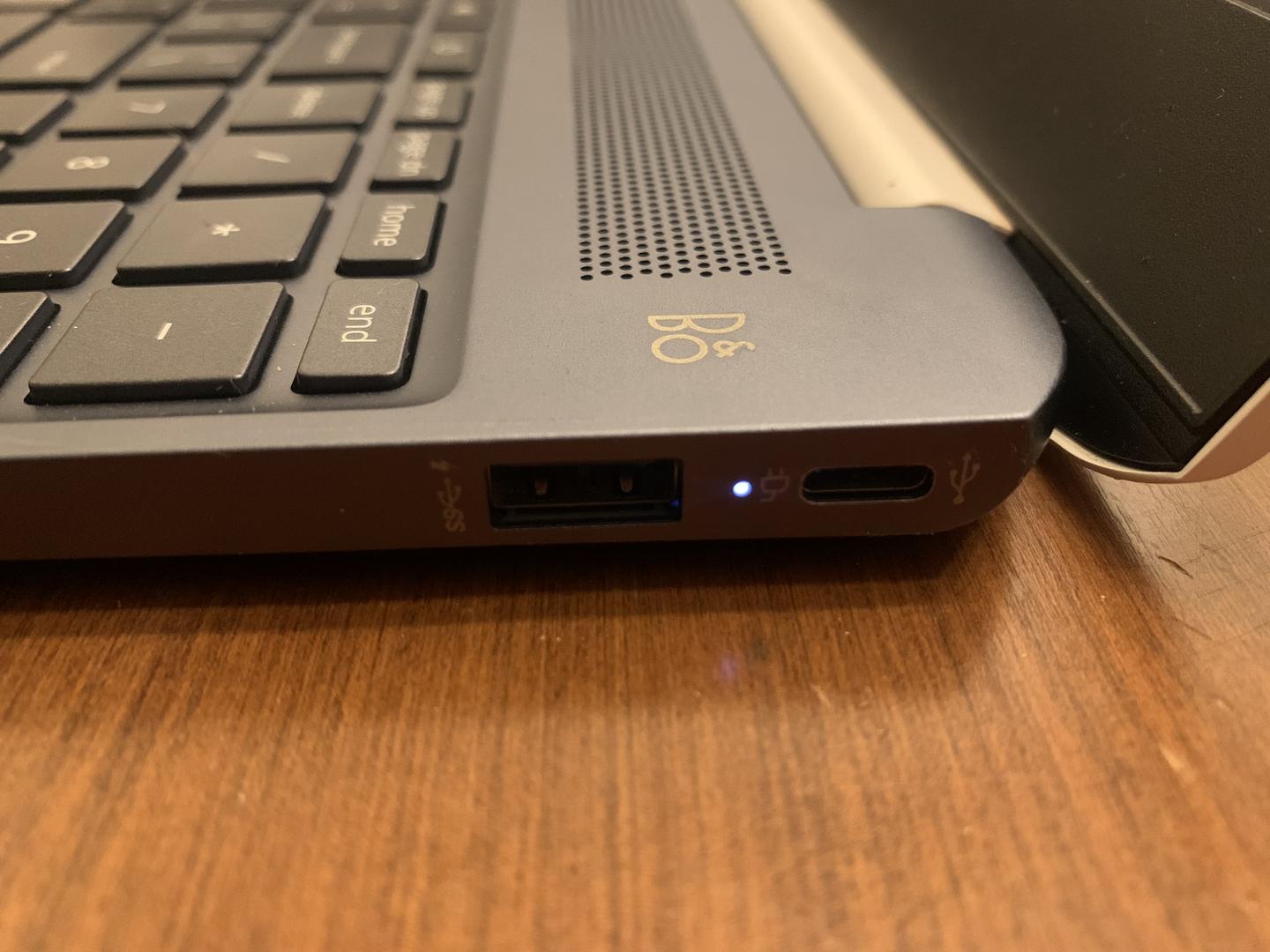 HP Chromebook 15, color White