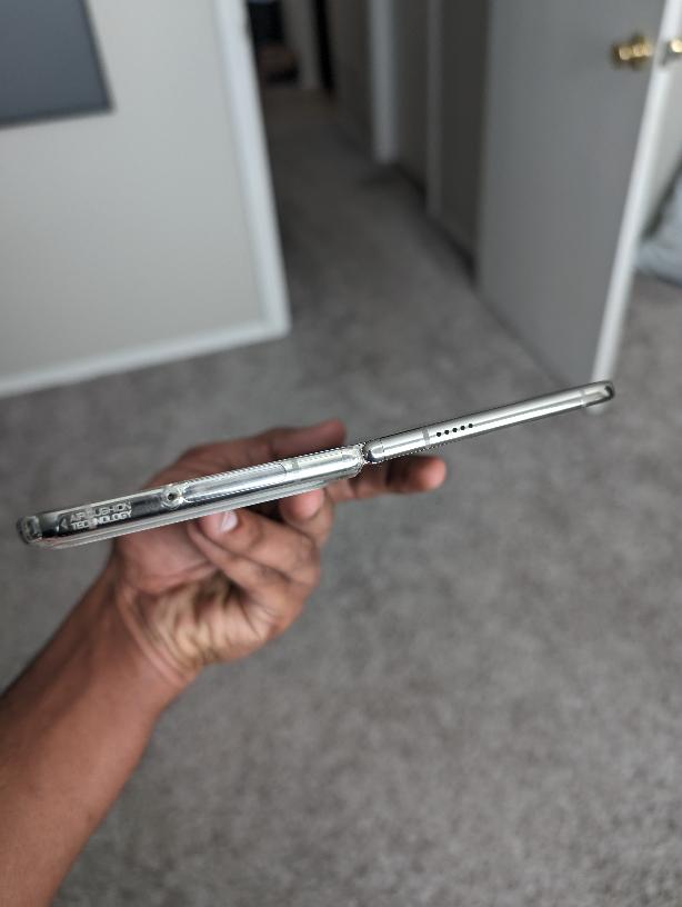 Google Pixel Fold, color Porcelain