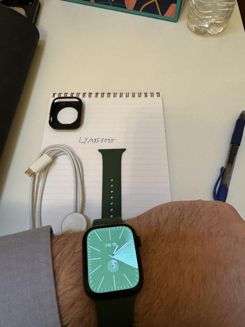Apple Watch Series 7 45mm, color Green
