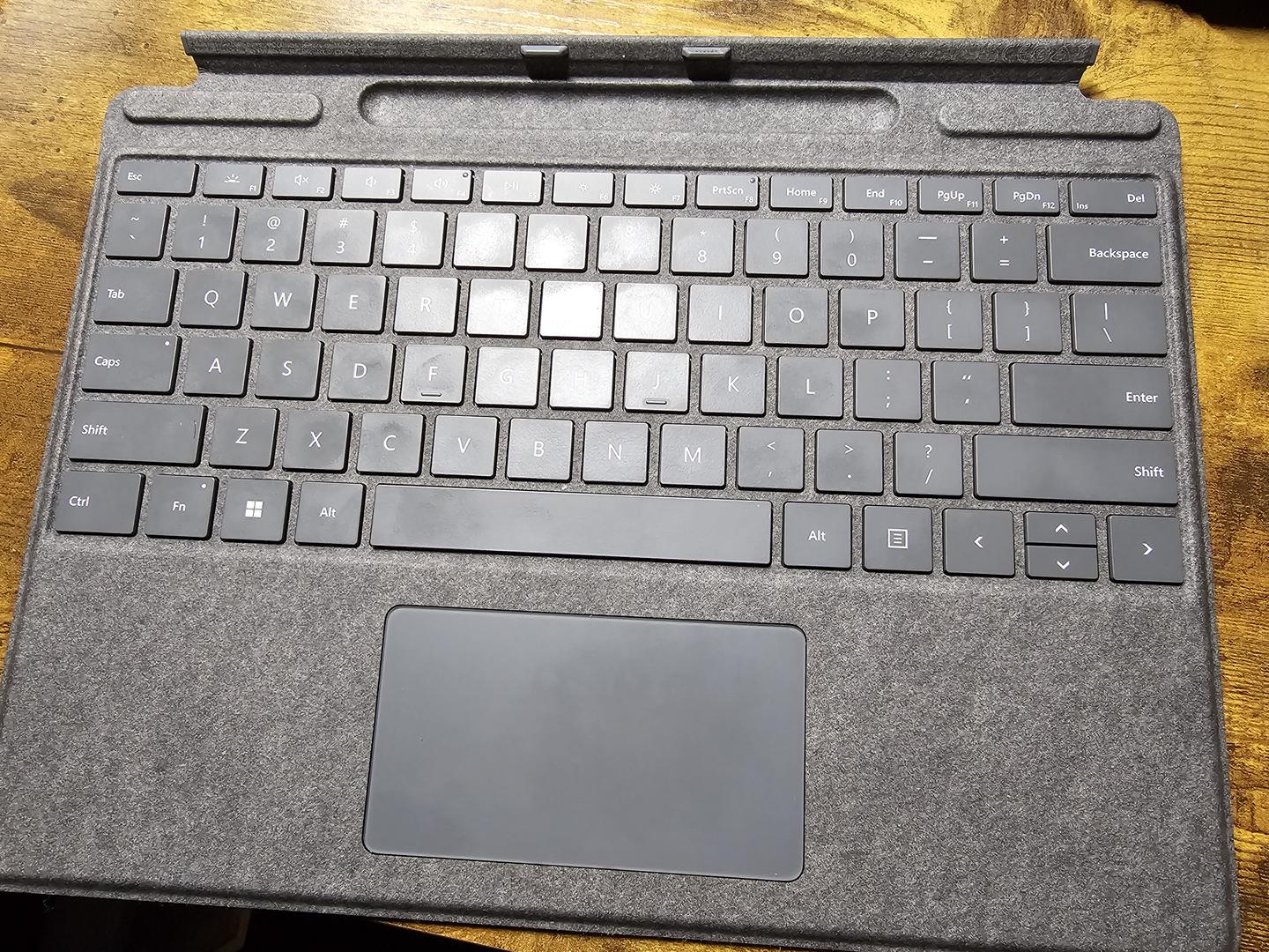 Microsoft Surface Pro 9, color Forest