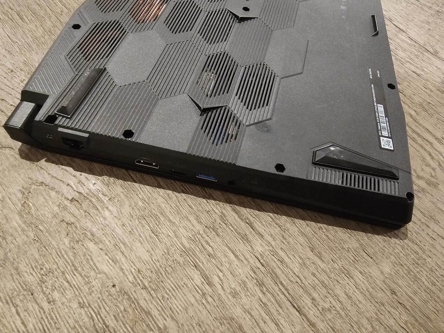 MSI Laptop, color
