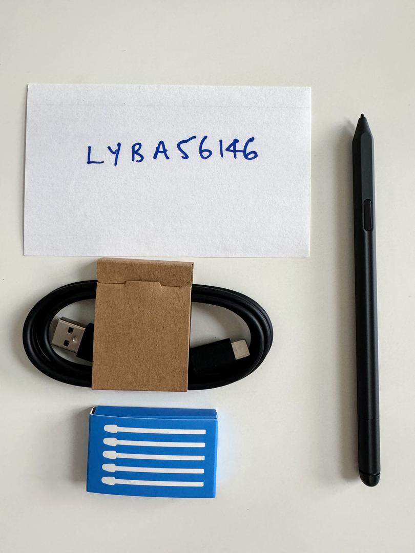 Amazon Kindle Scribe 10.2", color