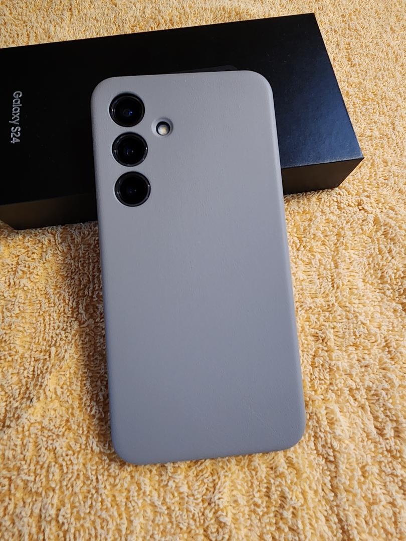 Samsung Galaxy S24, color Black