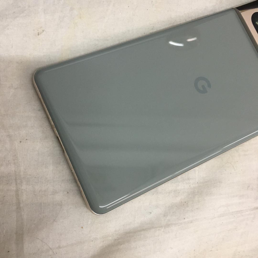 Google Pixel 7 Pro, color Hazel