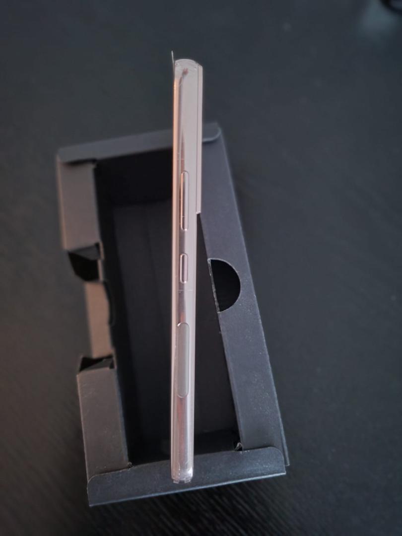 Samsung Galaxy S22, color Rose Gold