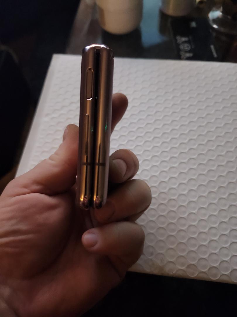 Samsung Galaxy Z Flip 5G, color Mystic Bronze