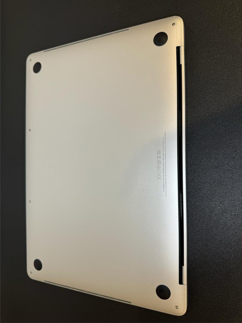 MacBook Pro 2017 (With Touch Bar) - 13", color Silver