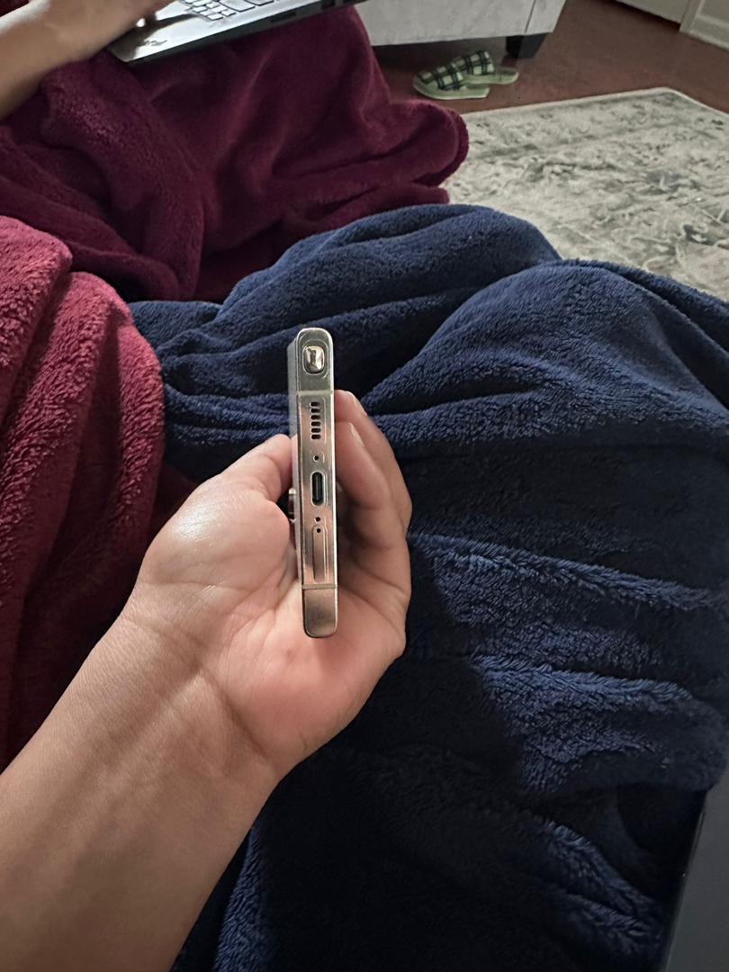 Samsung Galaxy S23 Ultra, color Cream