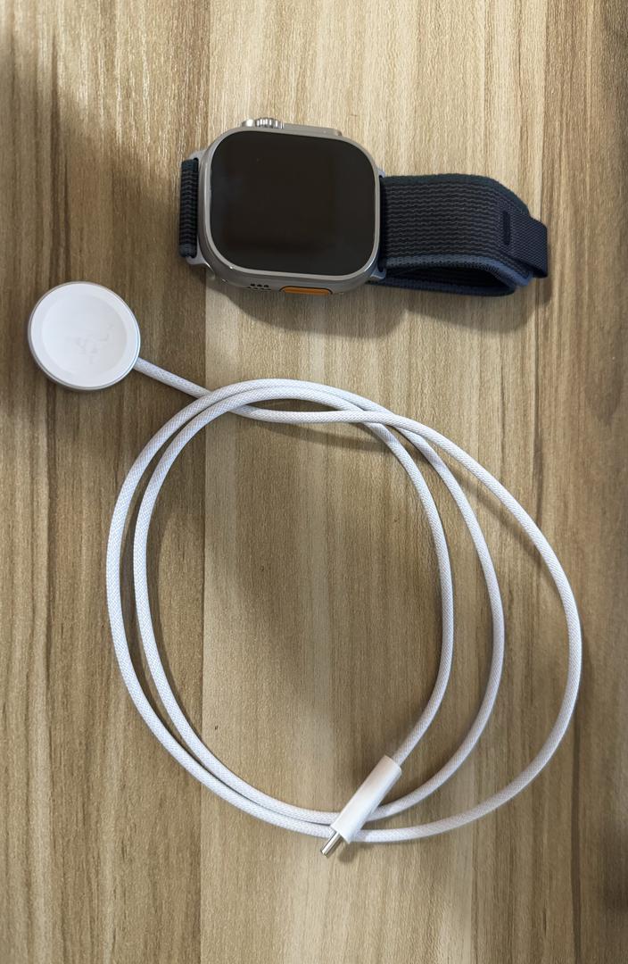 Apple Watch Ultra 49mm - Unlocked Non-US, Titanium, A2859 - LYBK90595 ...