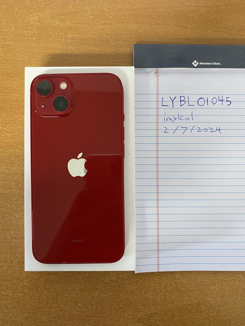 Apple iPhone 13, color Red