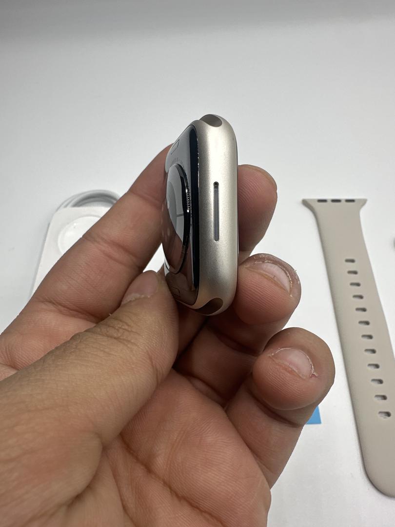 Apple Watch Series 8 45mm, color Starlight