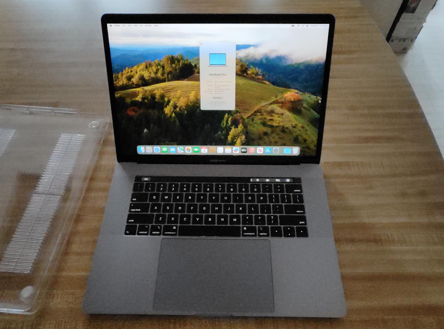MacBook Pro 2018 (With Touch Bar) - 15", color Gray