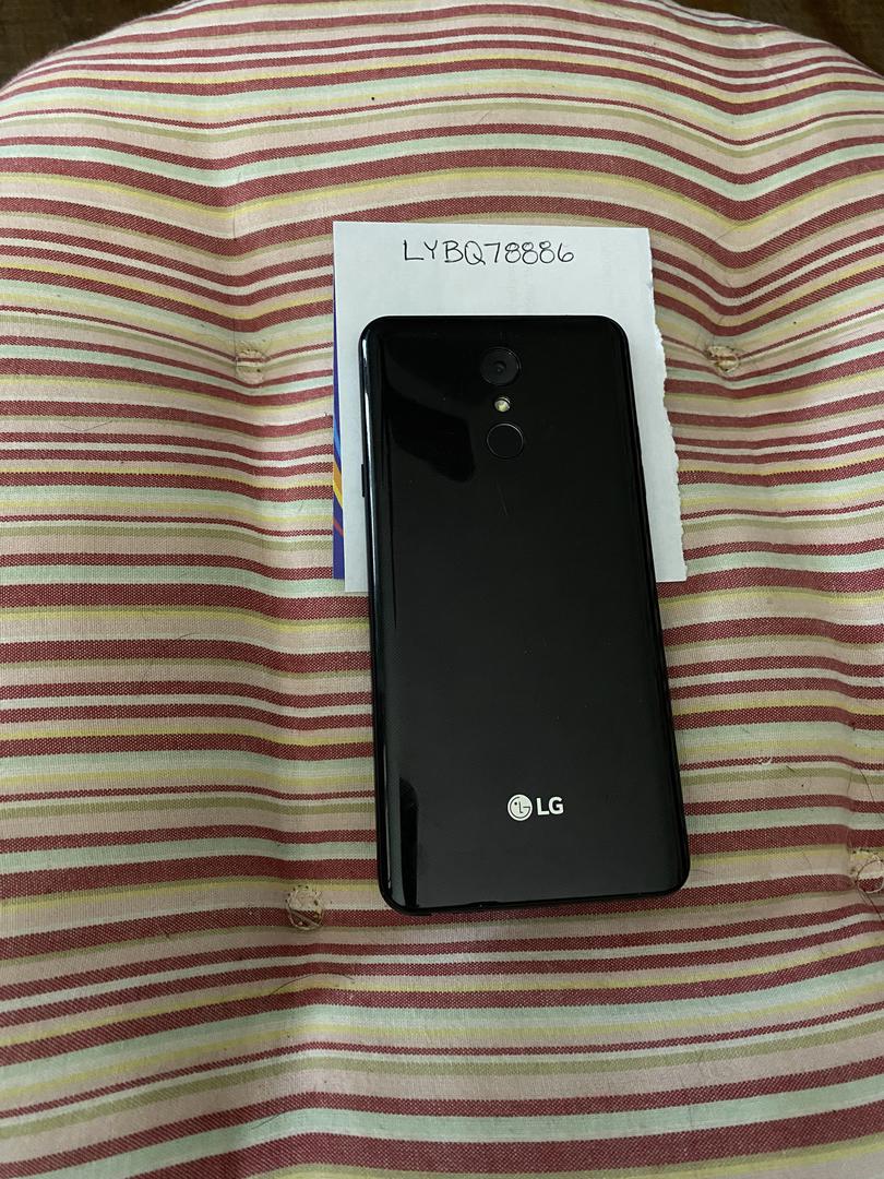 LG Stylo 4, color Black