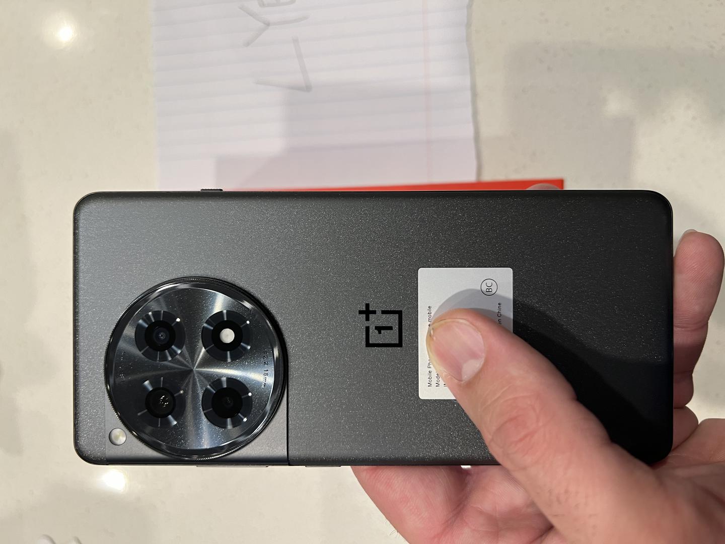 OnePlus 12R, color Gray