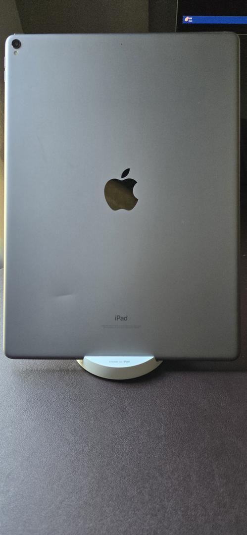 Apple iPad Pro 12.9" 2nd Gen 2017, color Gray