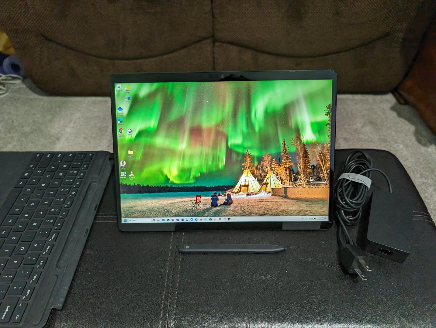 Microsoft Surface Pro X SQ1, Black, 512GB, 16GB, GSM Unlocked LYCA74315 Swappa