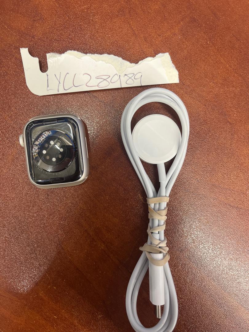 Apple Watch Series 8 41mm Unlocked, Starlight, A2772 Cellular