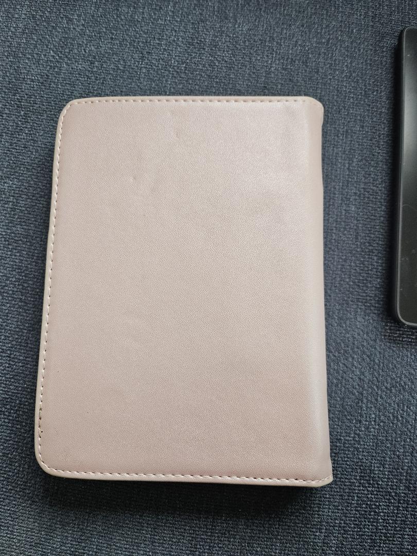Amazon Kindle Paperwhite 10th Gen, color
