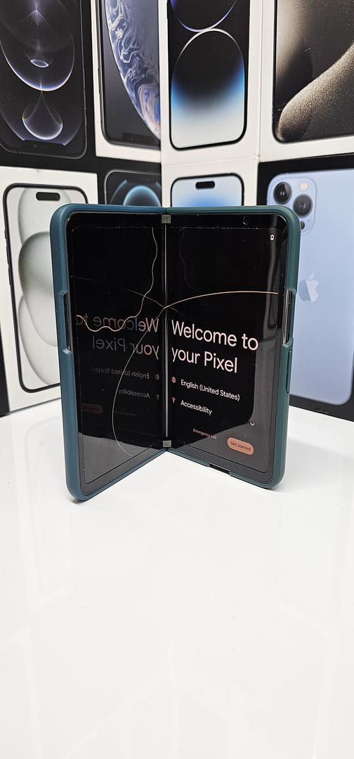 Google Pixel Fold, color Obsidian