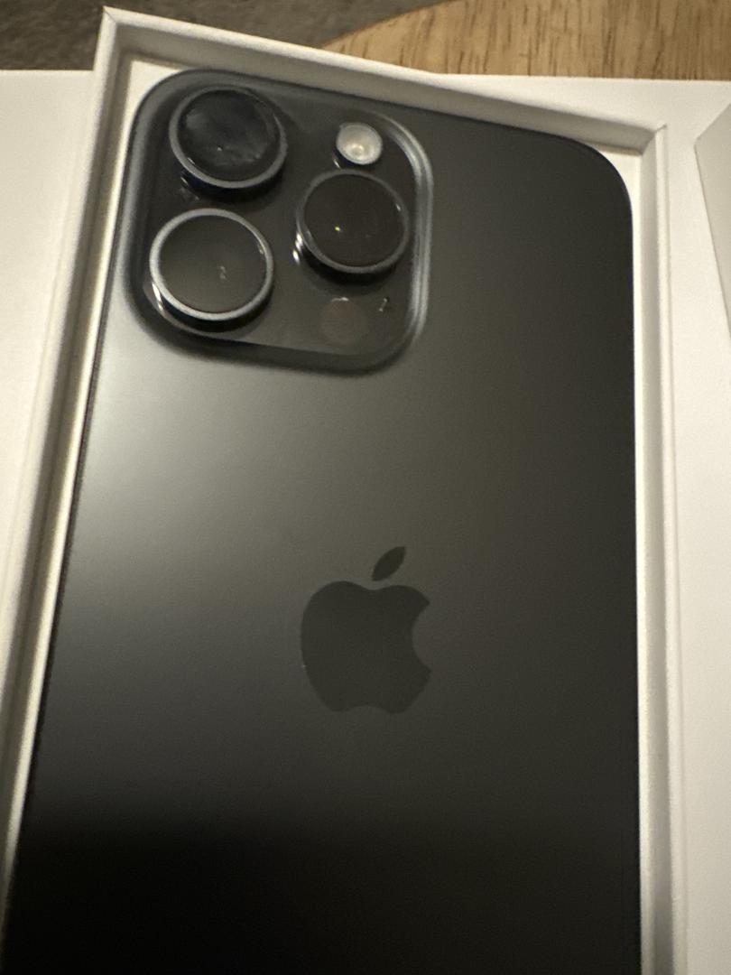 Apple iPhone 15 Pro Max, color Black