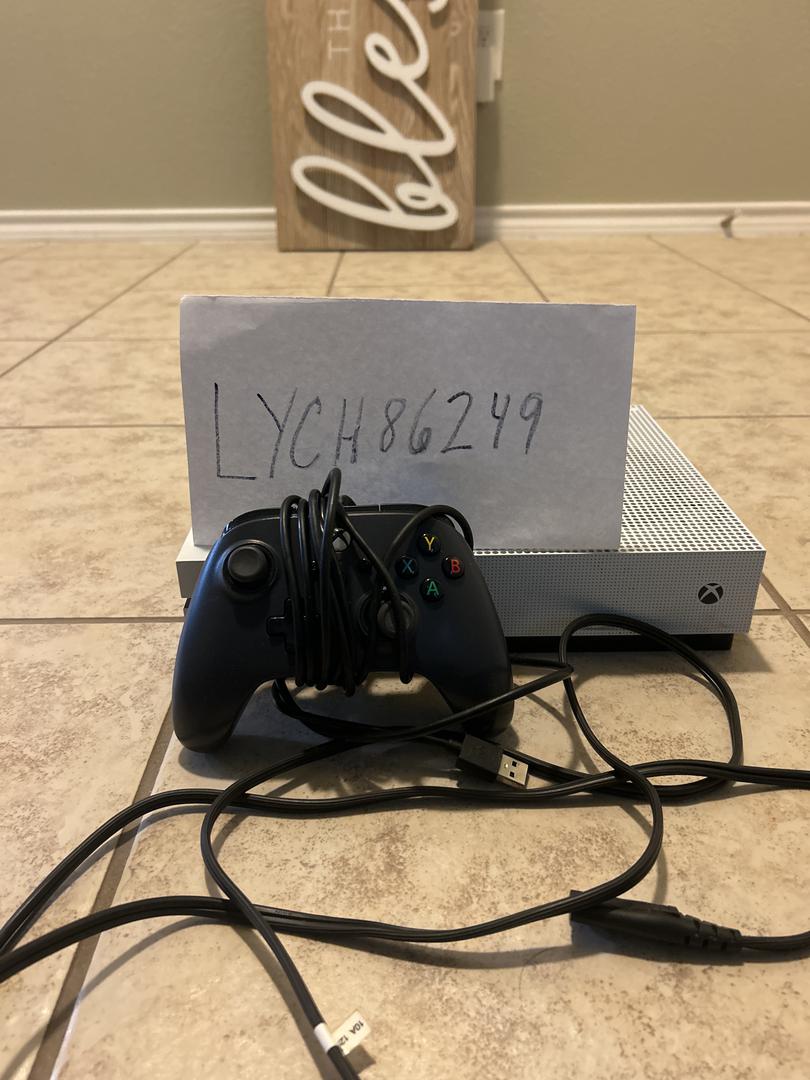 Xbox One S (2016) White, 1TB, All Digital Edition LYCH86249 Swappa