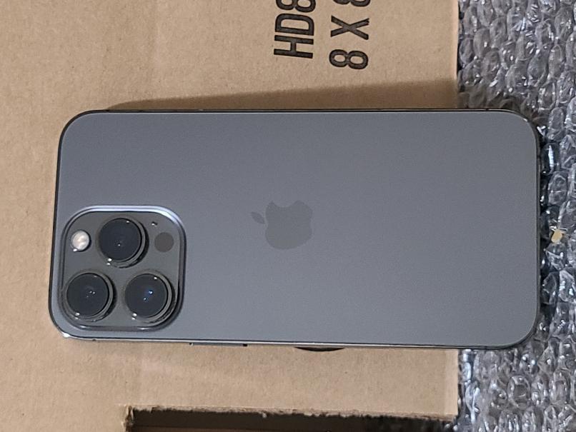 Apple iPhone 13 Pro, color Graphite