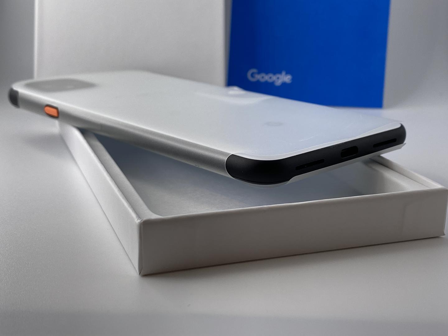 Google Pixel 4 XL, color White