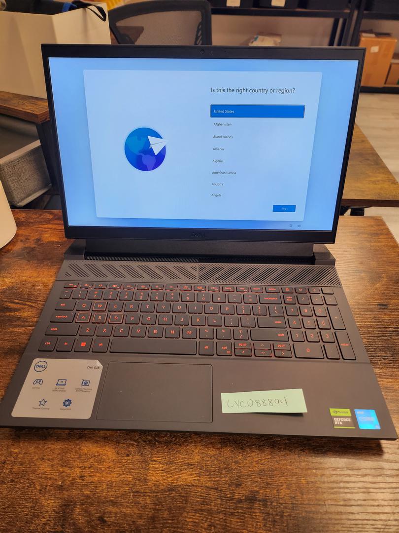Dell G15 Laptop, color