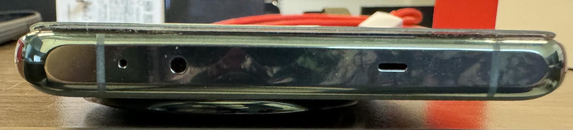 OnePlus 12, color Green