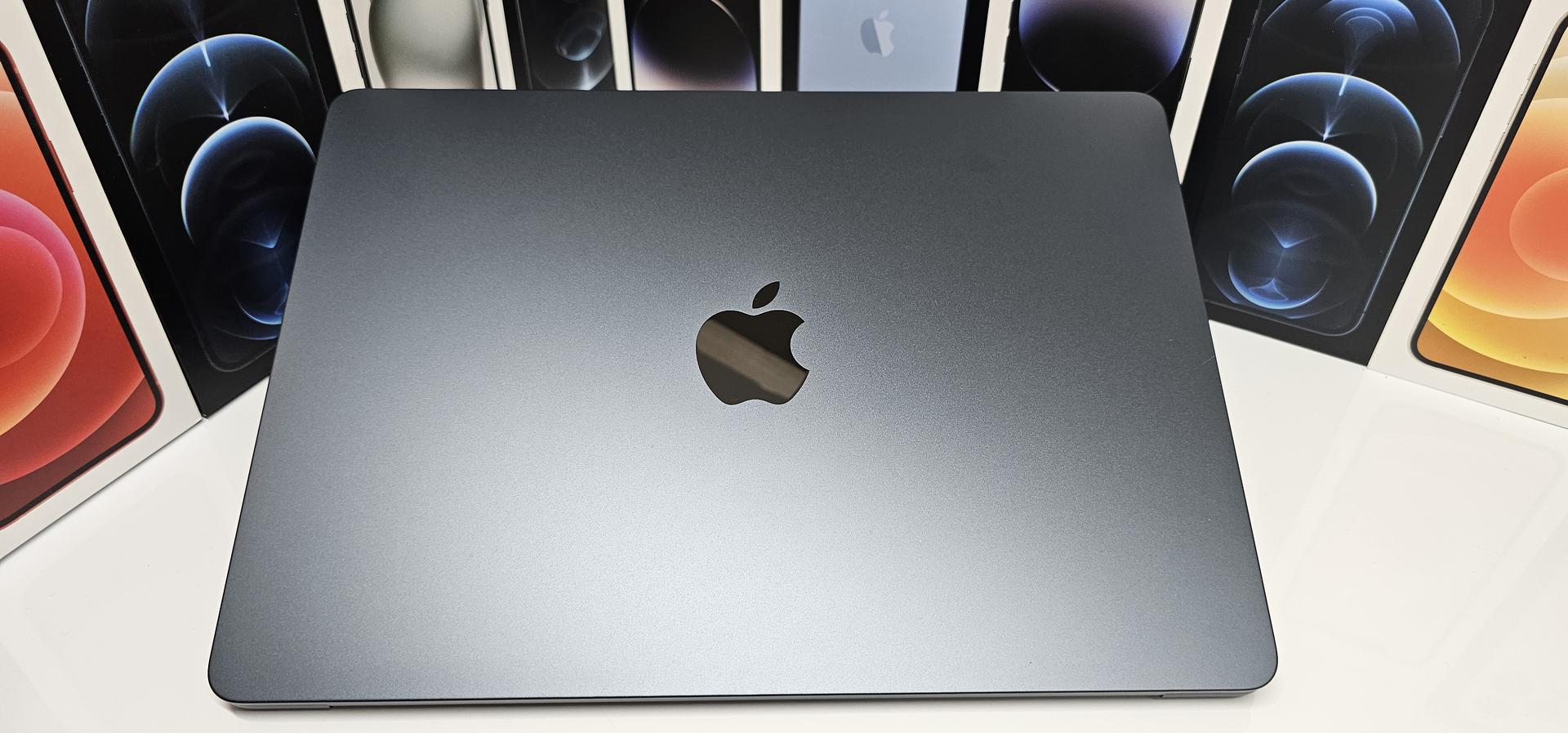 MacBook本体 MacBook Air 2022 Amazon.com: Apple 2022 MacBook Air with M2 chip, 8 core CPU