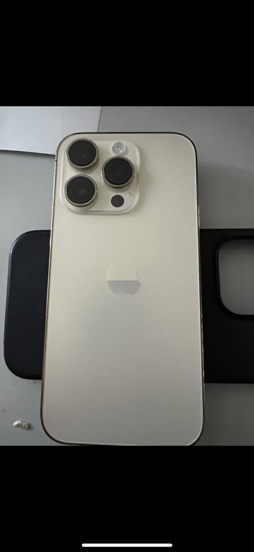 Apple iPhone 13 Pro, color Gold