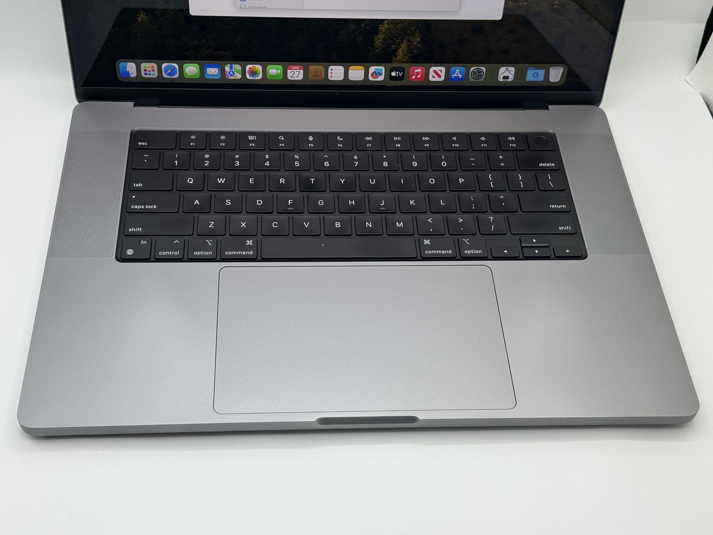 MacBook Pro 2021 - 16", color Gray