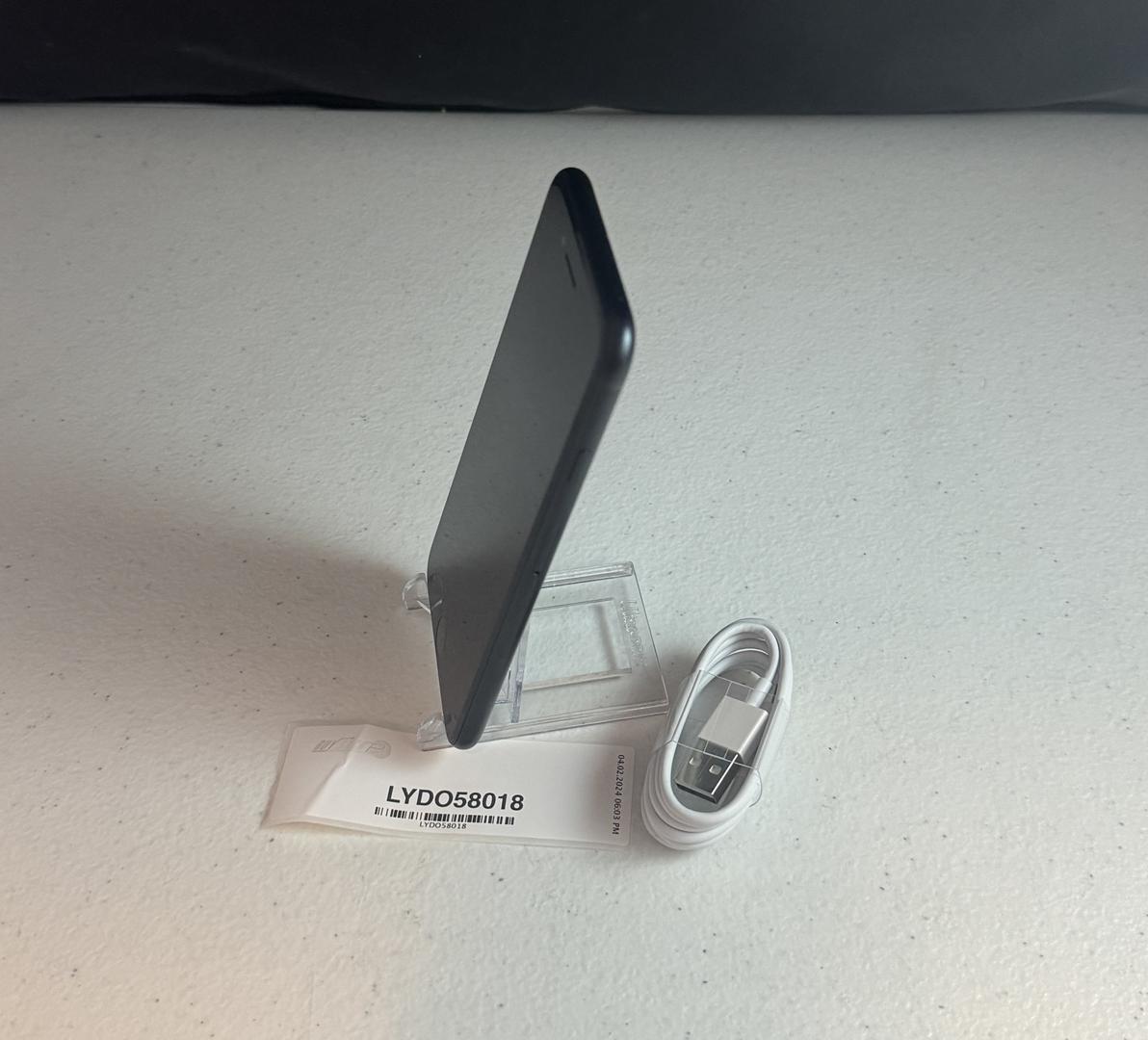 Apple iPhone SE 3rd Gen 2022, color Midnight